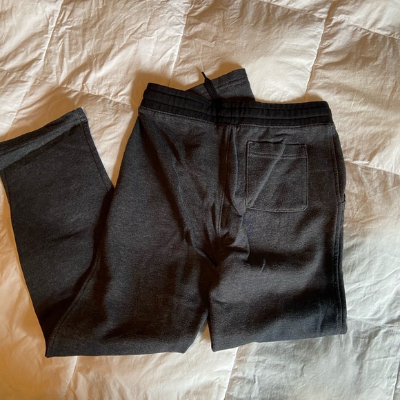 Old Navy drawstring sweatpants - Picture 8 of 9